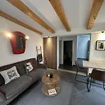 Urban Apartman