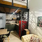 Urban Apartman *