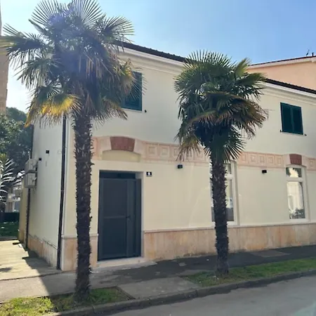 Urban Apartment Porec