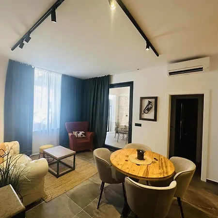 Urban Apartment