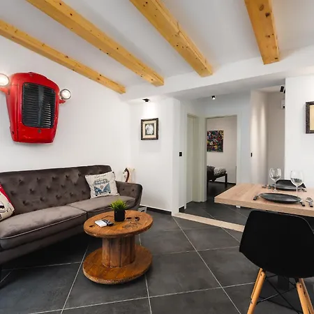 Urban Apartment Porec