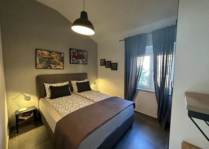 Urban Apartament *